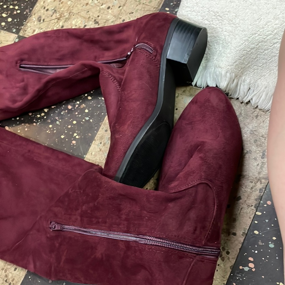 Women’s burgundy thigh boots size 7